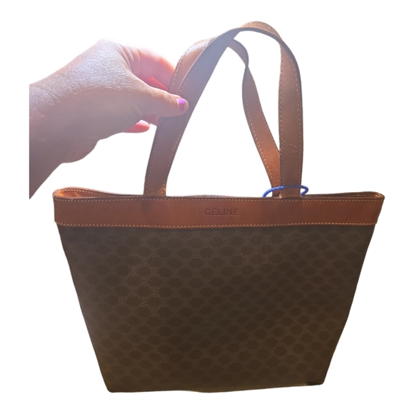 Celine Macdam Tote some wear on handles - Picture 9 of 12